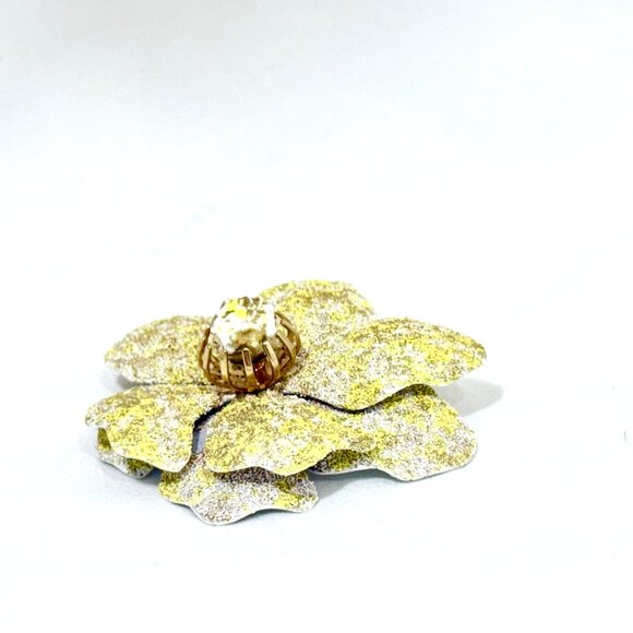 Vintage Coro Sugar Textured Large Flower Brooch - Picture 3 of 7